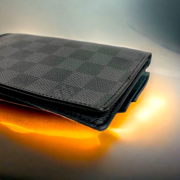 LOUIS VUITTON Damier Graphite ID Card Case Wattet - Picture 3 of 7
